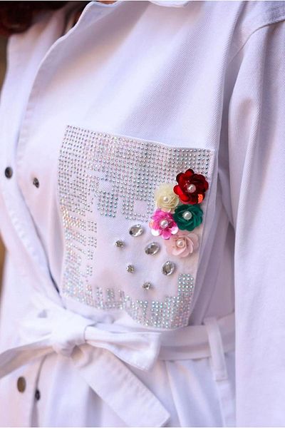 Moda Rosa 25K5269 - White - Denim Jacket with Stones in Pocket