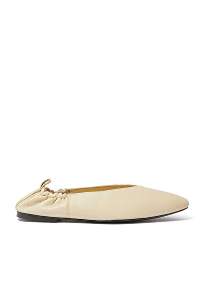 A Emery Brie Flat Ballerina Shoes - Cream