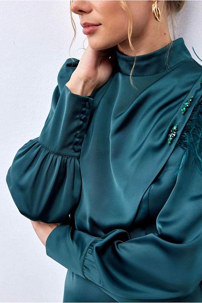 Moda Rosa 24K9285 - ZEMRUT - PUANE FEATHER AND STONE DETAILED DRAPELY BIB Dress