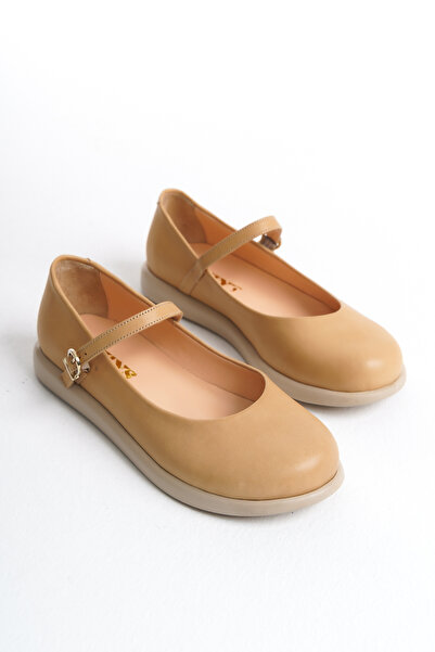 GNS Shoes حذاء ISCHIA نسائي من الجلد الطبيعي باللون البيج بحزام واحد