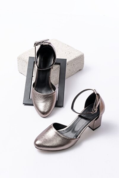 DURUNUN BUTİĞİ Rondon Platin Yuvarlak Burun Topuklu Ayakkabı