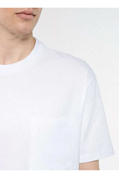 Mavi tek cepli basic beyaz erkek t-shirt