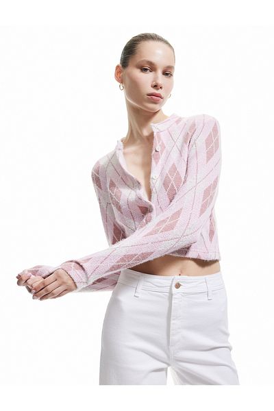 Koton Diamond Patterned Round Neck Buttoned Crew Neck Cardigan