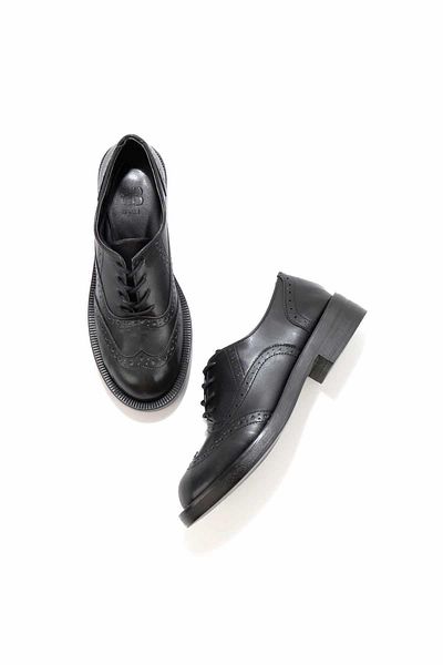 Bambi Women's Black Oxford Shoes K01246170009