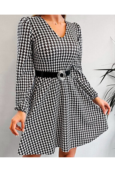 Jöns Butik Kazayağı Desen V Yaka Kemerli Kadın Elbise