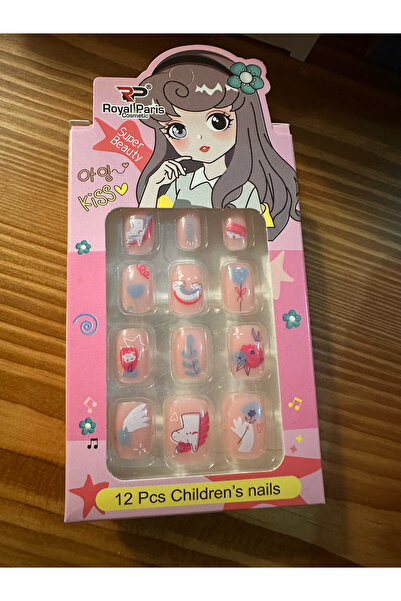 Mnk 12 li Zararsız Çocuk Takma Tırnak Seti&Yapıştırıcı Çocuklara Özel Sevimli Renk ve Desenlerde