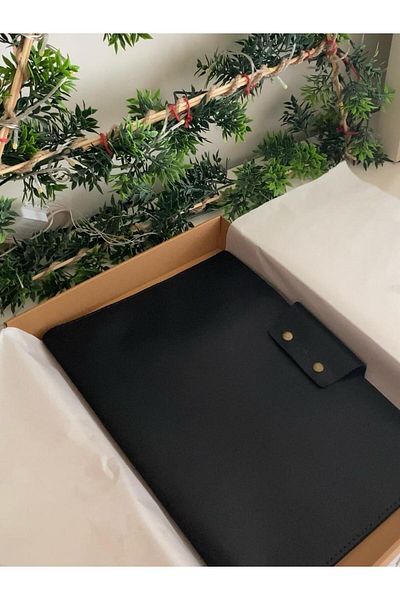 ALESTA LEATHER حقيبة كمبيوتر محمول/Macbook مصنوعة يدويًا من الجلد الطبيعي - حافظة ومنظم