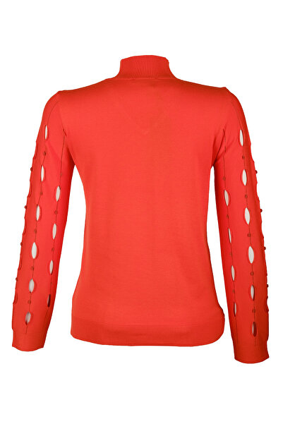 Vedi Мінімалістичний жіночий светр з V-подібним вирізом та деталями - тренди 2025 року