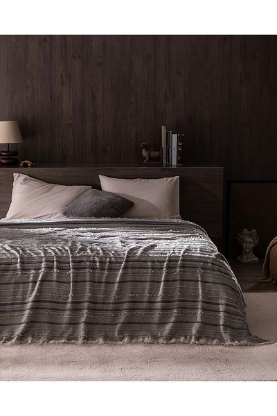 Madame Coco Montjalin Double Option for Grey Intoxic Bedspread