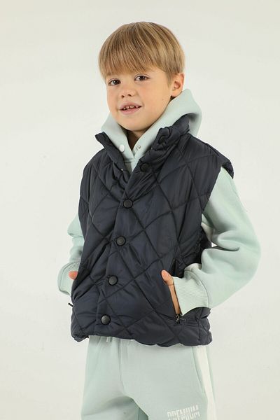 Black One Stand Collar Diamond Pattern Detailed Vest
