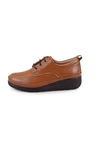 Desa Women's Tan Desacomfort Leather Casual Shoes