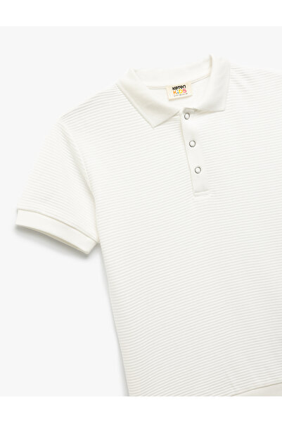 Koton Kurzärmliges Baumwoll-T-Shirt mit Polokragen und Druckknopf-Detail