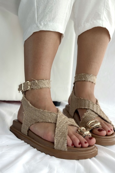 Shoebutik Rebeca Wicker Natural Metal Ring Detail Women's Sandals