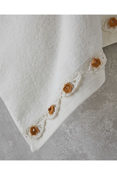 English Home Daisy Lacely Cotton Crochet Face Towel 50X80 cm Ecru-Yellow