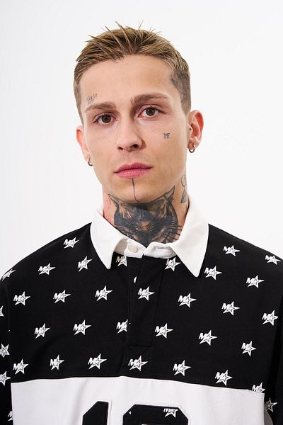 Machinist Ανδρικό μπλουζάκι εκρού μαύρο Oversize Polo Neck 19 με κέντημα
