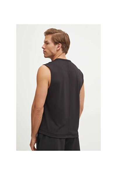 Calvin Klein Erkek Regular Fit Hızlı Koruma Özellikli Yuvarlak Yakalı Kolsuz Siyah Bluz LVGMS5K165-UB1