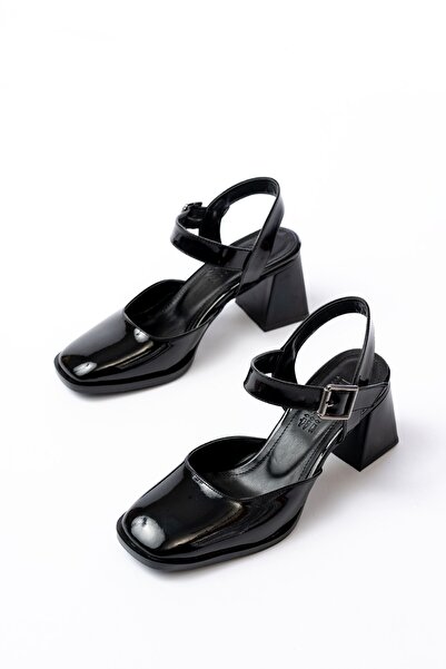 İnfon Ayakkabı Marketi أحذية بكعب INF-40450 حذاء بكعب مفتوح من الجلد الأسود ا...