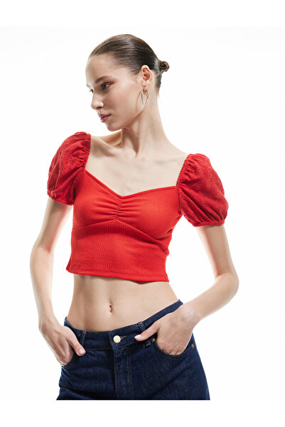 Koton Balloon Sleeve Embroidery Detailed Heart Neck Crop T-Shirt Bürümcük