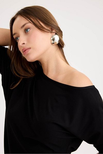 Vitrin Boat Neck Short Sleeve Modal Blouse