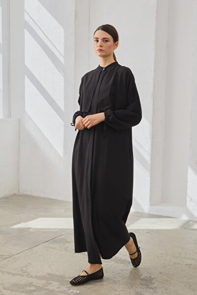 QANU Carol Ferace Black