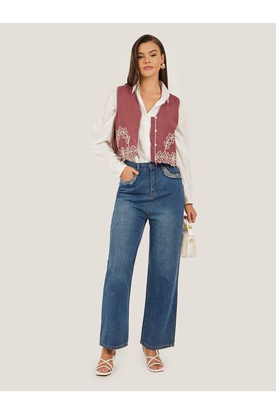 Styli Embroidered V-Neck Regular Fit Vest Top