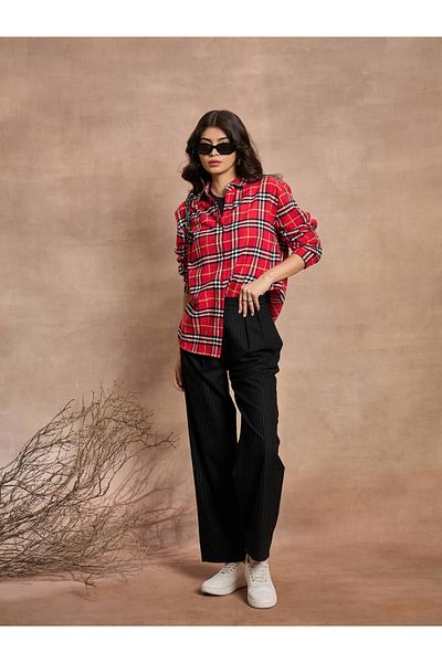 Sassafras By Styli قميص كبير الحجم منقوش بأزرار