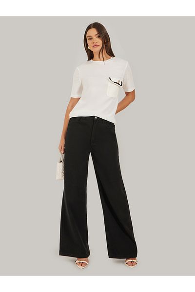 Styli Embellished Pocket Detail Regular Fit T-Shirt