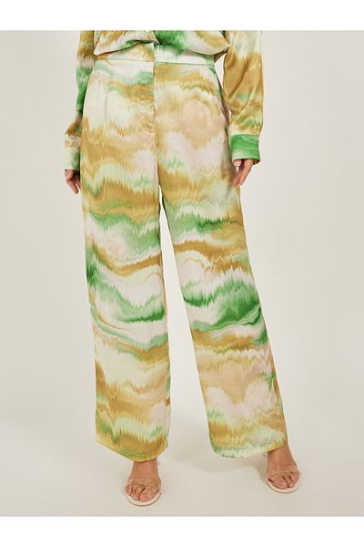 Styli Mid Rise Abstract Printed Wide Leg Pants