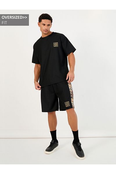 Styli Oversized Graphic Print T-Shirt and Shorts with Side Print Co-Ords