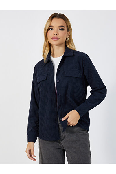 Styli قميص أزرق داكن من قماش مخملي بأكمام طويلة ومقاس كبير