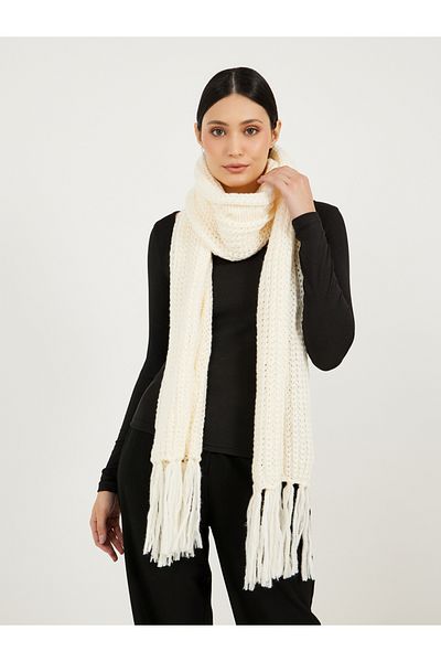 Styli Tasseled Edge Knitted Scarf