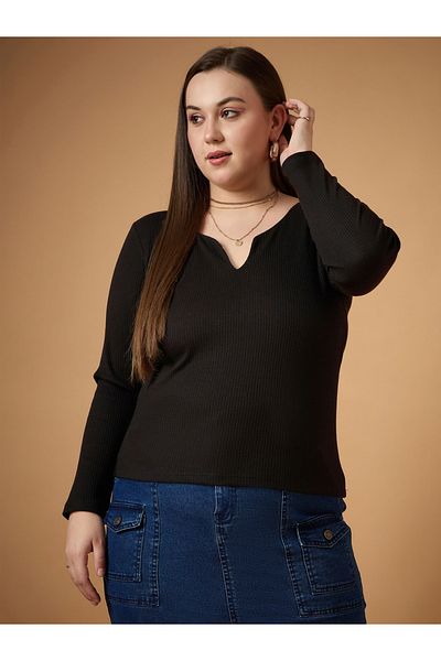 Sassafras By Styli بلوزة محبوكة بمقاس كبير وفتحة رقبة