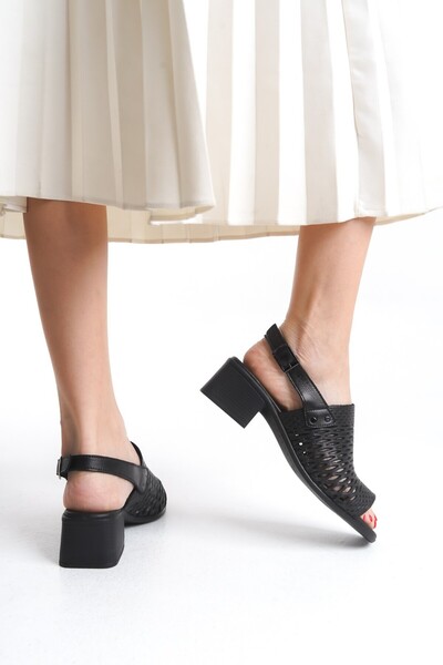 Tamdabu Ayakkabı Γυναικεία σανδάλια από γνήσιο δέρμα μαύρα με χαμηλό τακούνι ...