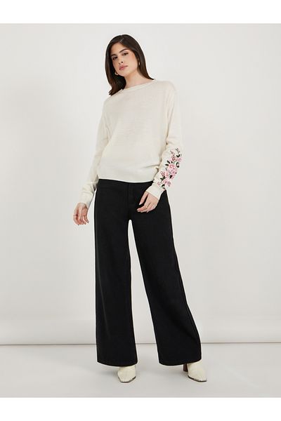 Styli Floral Embroidered Round Neck Sweaters
