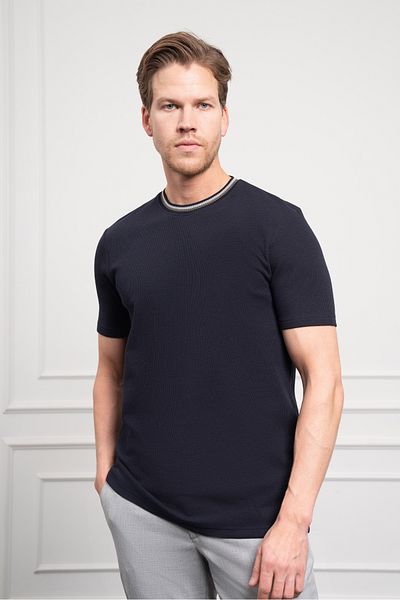 Morven Men's Navy Blue Trend Crew Neck Dynamic Fit T-Shirt