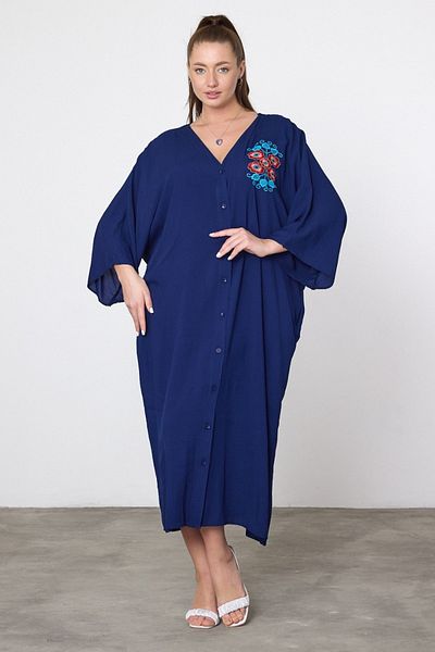 Eceyaman moda Women's Large Size Dress with Flower Embroidered Front and Back
