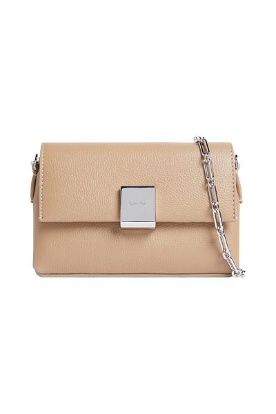 Calvin Klein CK PLAQUE SM CROSSBODY W/CHAIN