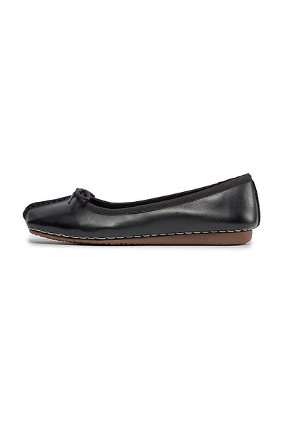 CLARKS Freckle Ice Black Leather CASUAL WOMEN SHOES