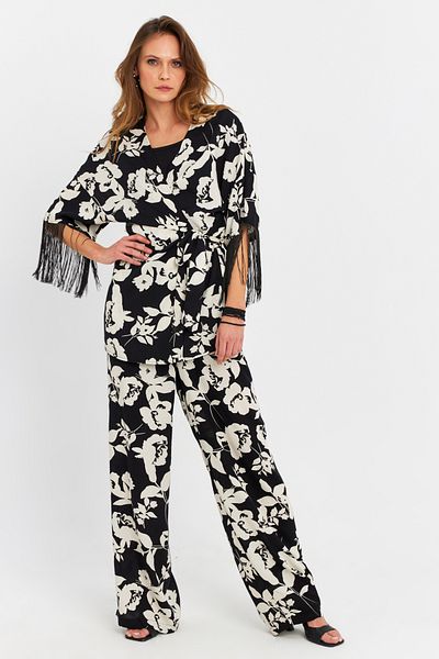 Cool & Modest Black-Ecru Patterned Women's Kimono Set Melt1031