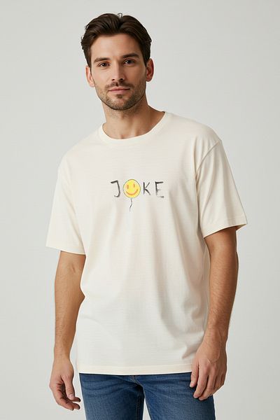 Trendyol Collection Joy bedrucktes weißes Oversize-Baumwoll-T-Shirt – kurze Ärmel TMNSS25TS00170