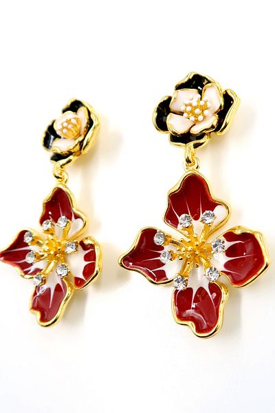 Trend Alaçatı Stili Damen Gold emaillierte Stein Blume Modell Sallantili Ohrringe ALC-X13803