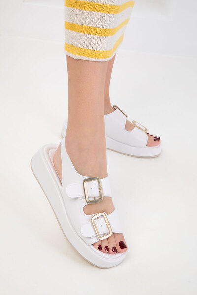 SOHO 19243 Model White Women's Sandals