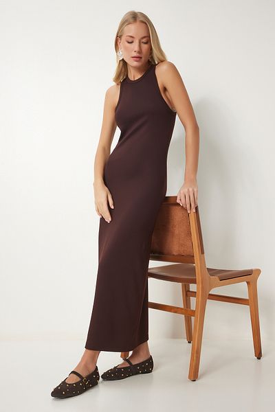 Happiness İstanbul Braunes Damen-Strickkleid mit Neckholder und Basic-Sommerkleid EJ00001