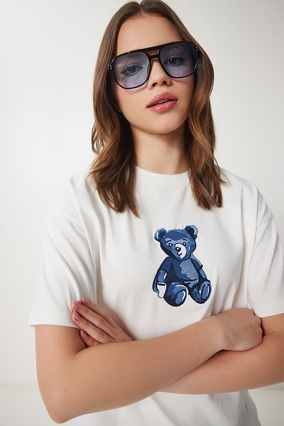 Happiness İstanbul Women's Ecru Teddy Bear Embroidered Cotton Oversize Knitted T-Shirt Cr00460