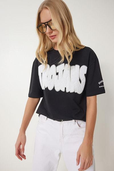 Happiness İstanbul Women's Black Slogan Beaded Cotton T-Shirt Cr00463