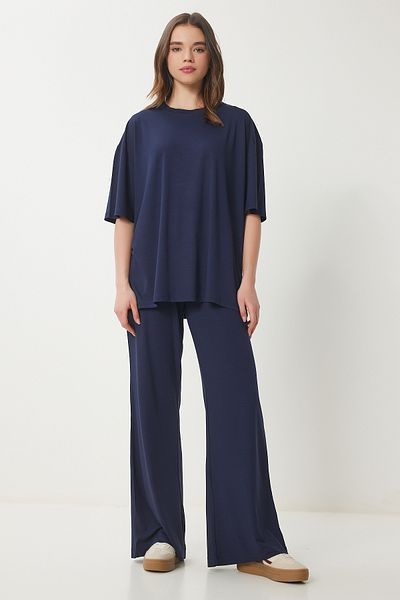 Happiness İstanbul Damski granatowy oversize'owy zestaw T-shirt spodnie dzianinowe FN03452