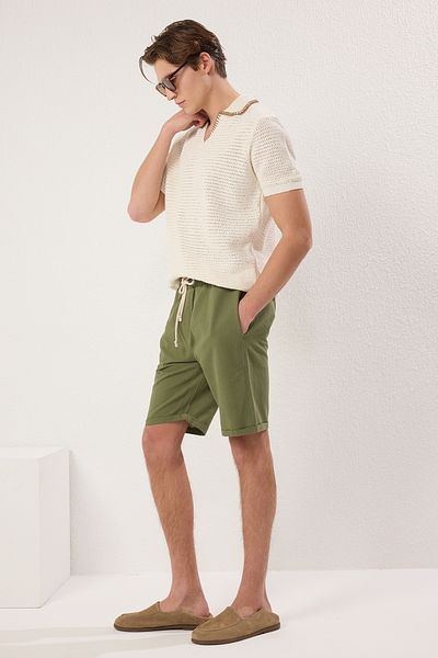 Trendyol Collection Шорти та бермуди з льону хакі Regular/Normal Fit 100% бавовна TMNSS23SR00030