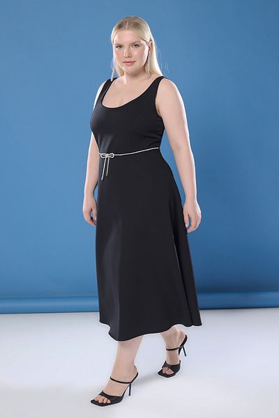 Trendyol Curve Black Finike Woven Plus Size Dress