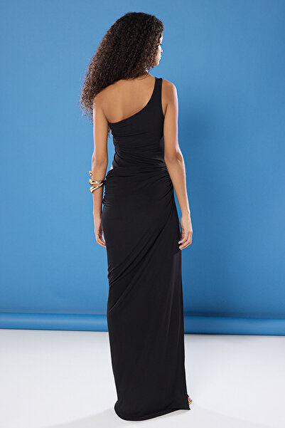 Trendyol Collection Černé tělo přiléhavé doplněk Detailní pas Dekolt Dlouhé večerní šaty Noční šaty TPRSS25AE00104
