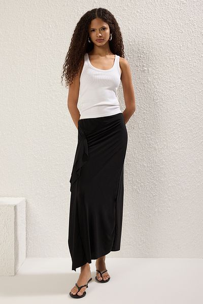 Trendyol Collection Black Drawstring and Ruffle Detailed Bodysitting Knitted Fish Skirt Twoss25Et00165